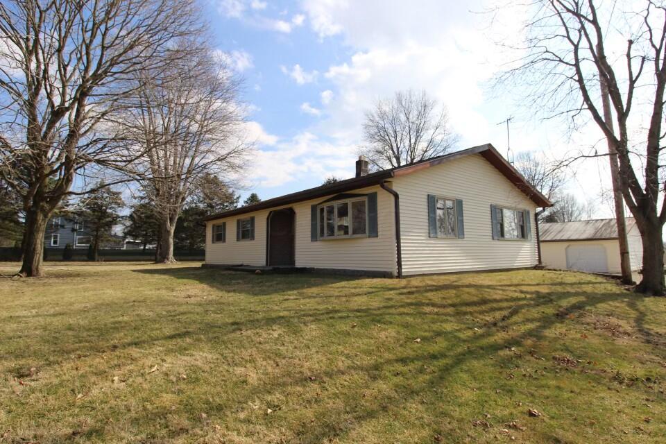 8091 Cincinnati-Zanesville Road Southwest Amanda, OH 43102 - Photo 2 of 24 Welcome Home