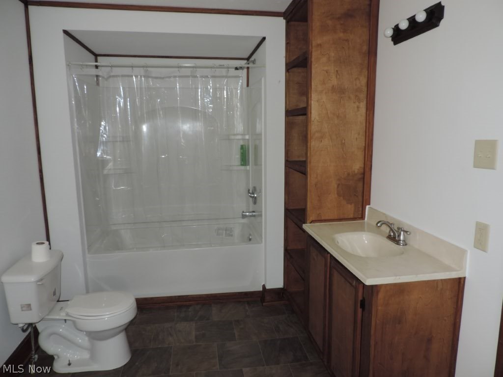 6655 Riverside Road Southeast Uhrichsville, OH 44683 - Photo 10 of 22 Gallery Image 10