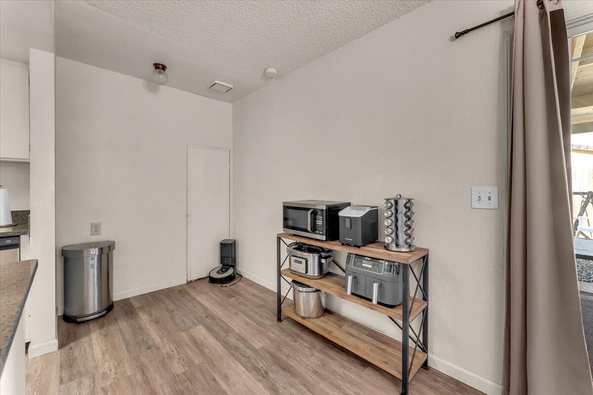 1234 Pershing Street Redding, CA 96003 - Photo 11 of 30 Kitchen Area