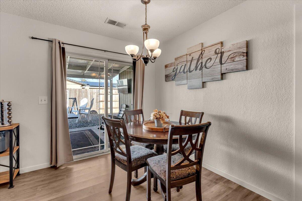 1234 Pershing Street Redding, CA 96003 - Photo 10 of 30 Dining Area