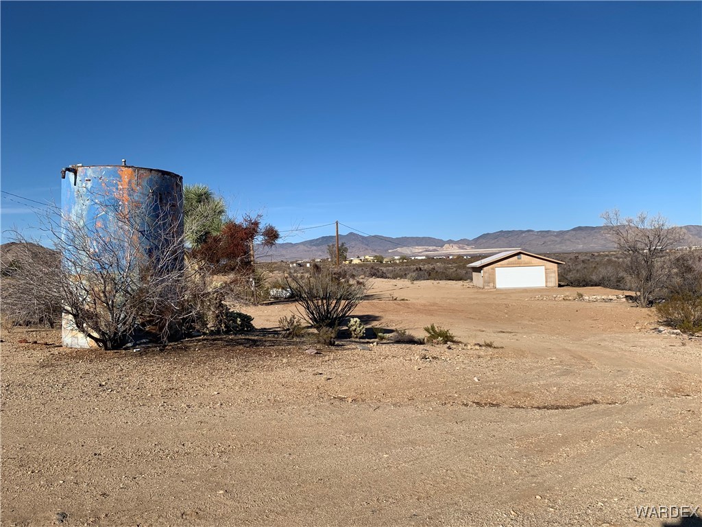 5118 Cordes Road Golden Valley, AZ 86413 - Photo 3 of 17 Property view of mountains