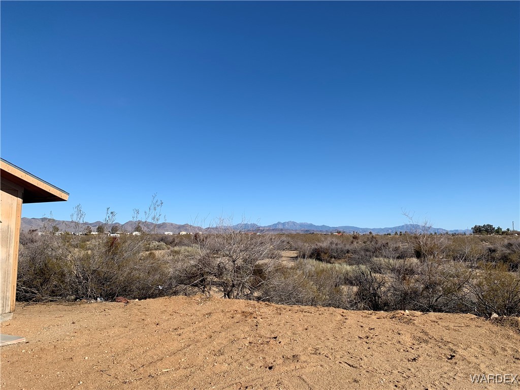 5118 Cordes Road Golden Valley, AZ 86413 - Photo 8 of 17 View of mountain feature