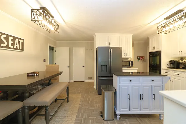 $615,000 | 294 Hollis Drive, Spartanburg, SC 29307