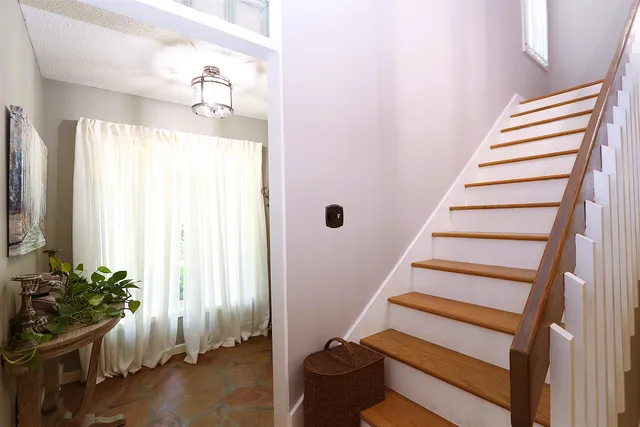 $615,000 | 294 Hollis Drive, Spartanburg, SC 29307