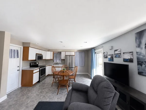 $450,000 | 11 Gardner Street, Unit 4, Salem, MA 01970