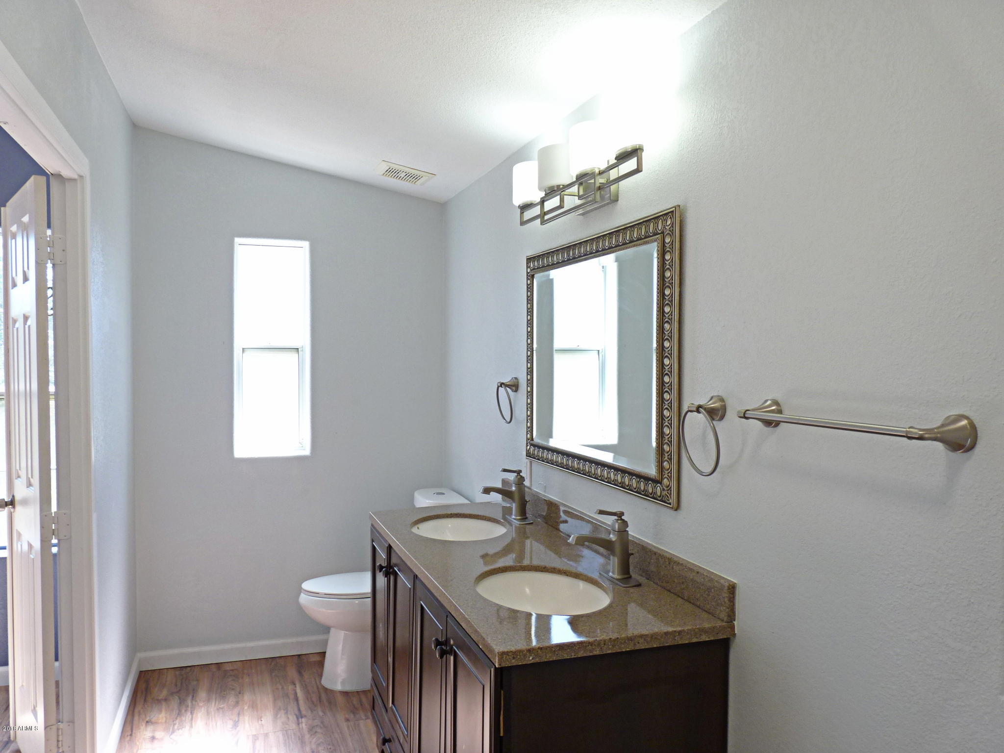 8001 Poland Road Mayer, AZ 86333 - Photo 23 of 76 Mian House_Master Bath view from the Sho