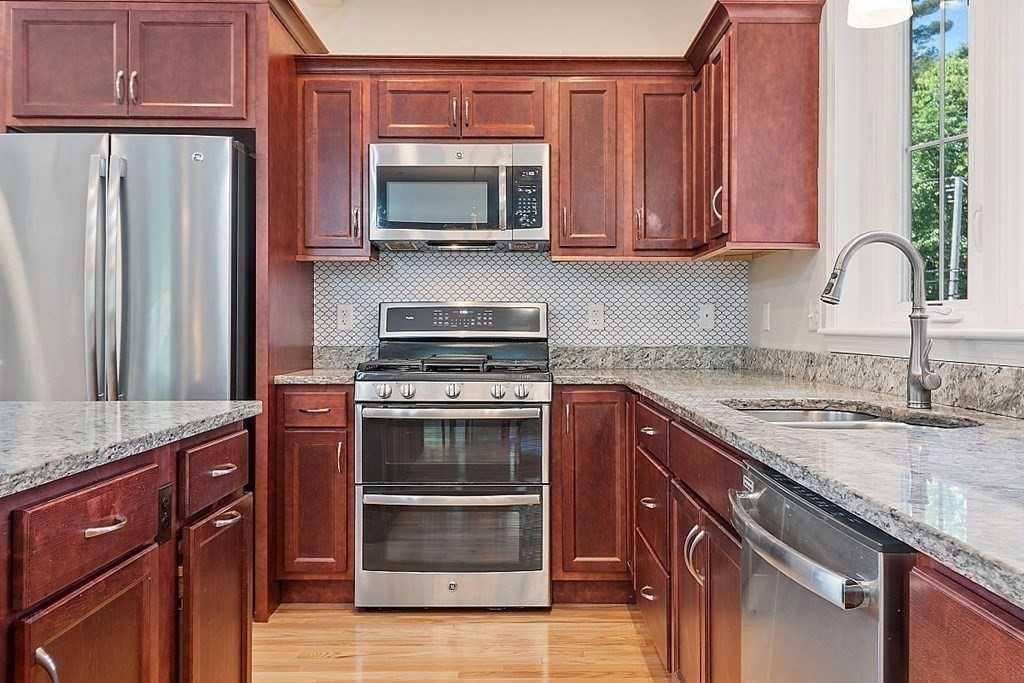 16 Compass Point, Unit 16 North Andover, MA 01845 - Photo 13 of 42