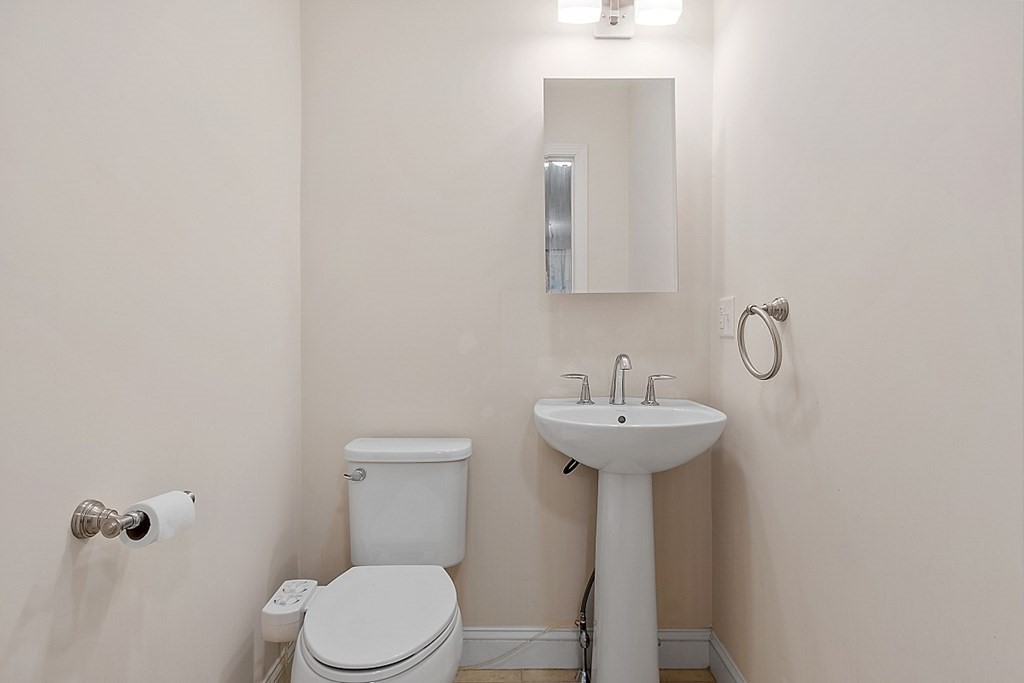 16 Compass Point, Unit 16 North Andover, MA 01845 - Photo 7 of 42