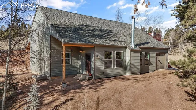 $653,000 | 2270 Pikes Peak Drive, Florissant, CO 80816