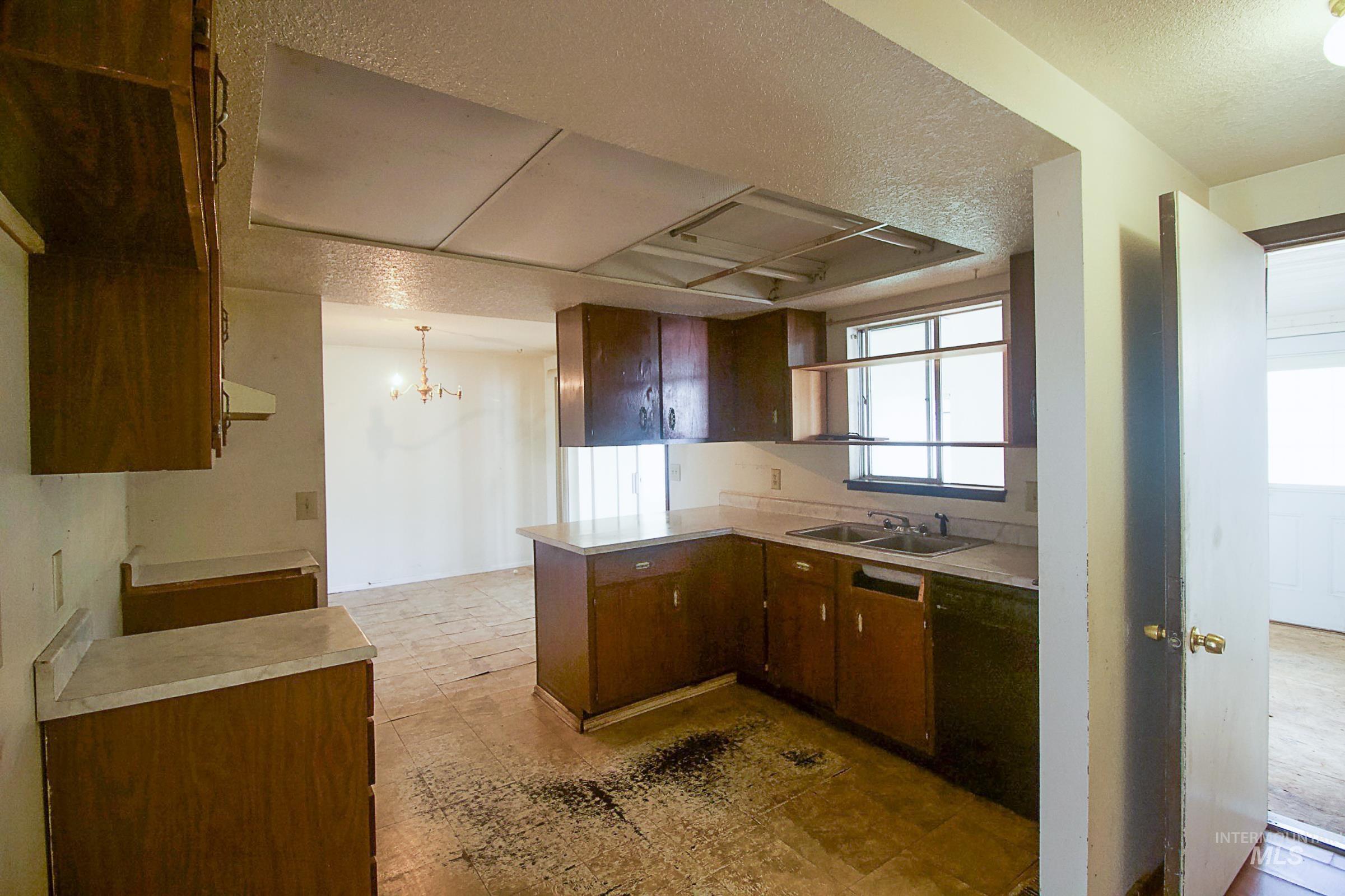 4913 West South Slope Road Emmett, ID 83617 - Photo 8 of 47