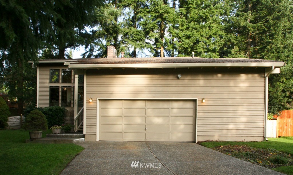14104 150th Place Southeast Renton, WA 98059 - Photo 2 of 15 Gallery Image 2
