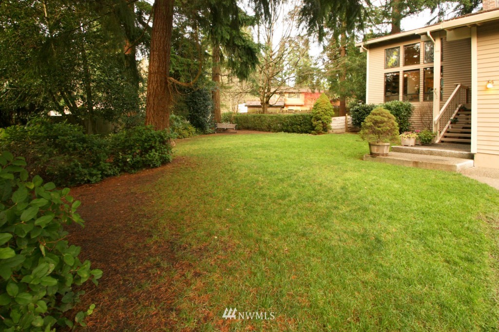 14104 150th Place Southeast Renton, WA 98059 - Photo 3 of 15 Gallery Image 3