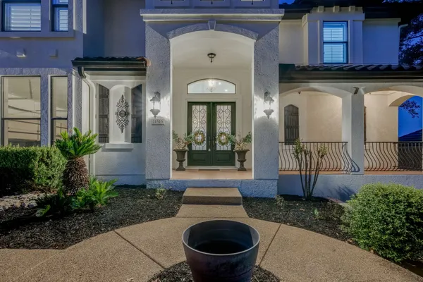$1,499,994 | 11516 Eagles Glen Drive, Austin, TX 78732