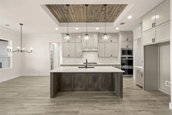 $727,900 | 115 Blackstar Lane, Decatur, TX 76234