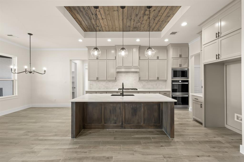 115 Blackstar Lane Decatur, TX 76234 - Photo 12 of 29 115 Blackstar- Kitchen-1