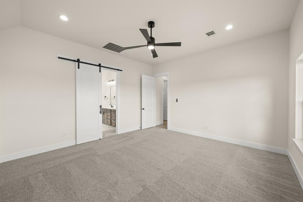 115 Blackstar Lane Decatur, TX 76234 - Photo 19 of 29 115 Blackstar- Primary Suite-2