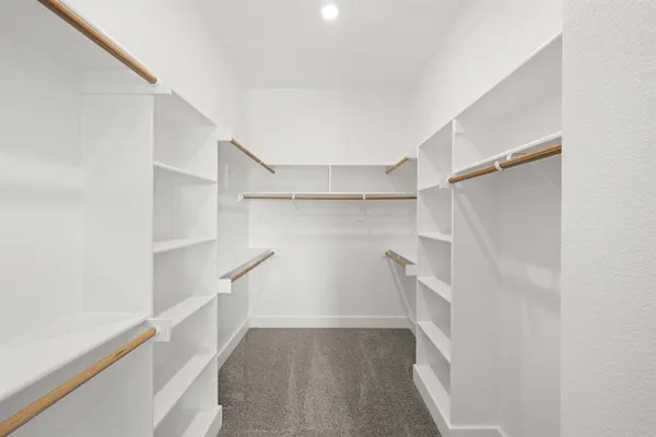 $727,900 | 115 Blackstar Lane, Decatur, TX 76234