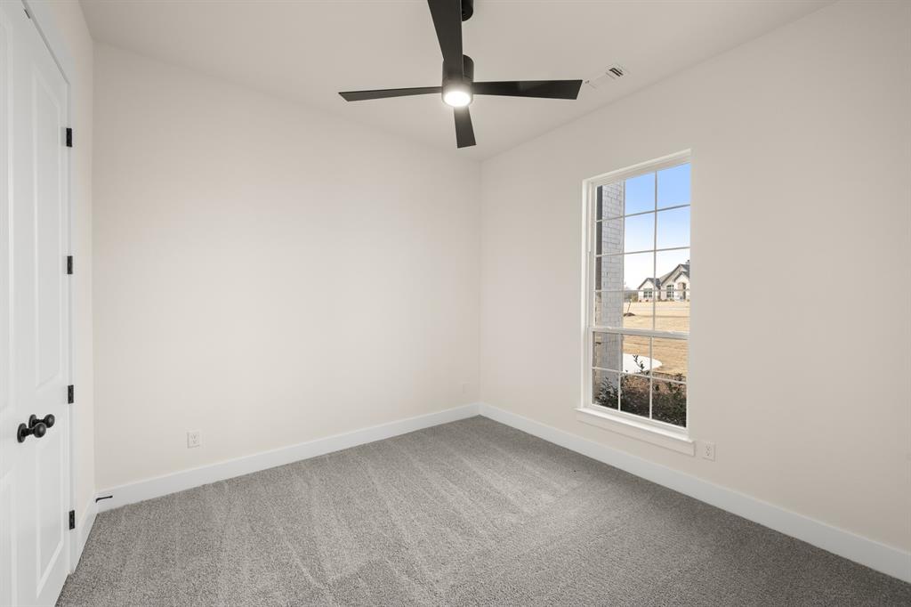 115 Blackstar Lane Decatur, TX 76234 - Photo 27 of 29 115 Blackstar- Bedroom-2