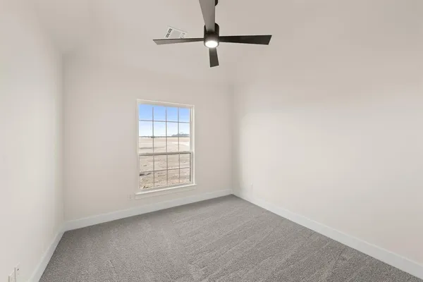 $727,900 | 115 Blackstar Lane, Decatur, TX 76234