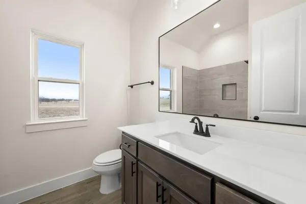 $727,900 | 115 Blackstar Lane, Decatur, TX 76234