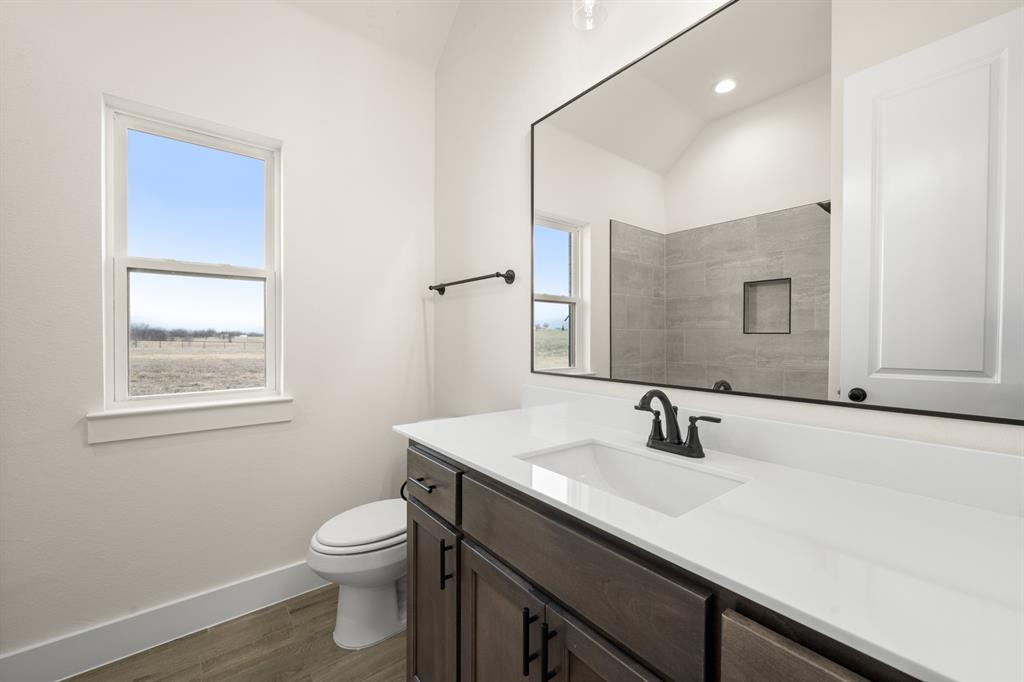 115 Blackstar Lane Decatur, TX 76234 - Photo 29 of 29 115 Blackstar- Bathroom-2