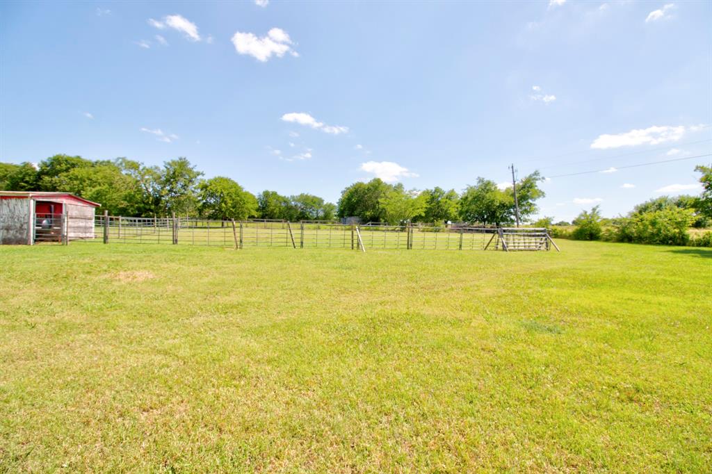 21921 Quail Run Road Sanger, TX 76266 - Photo 35 of 37