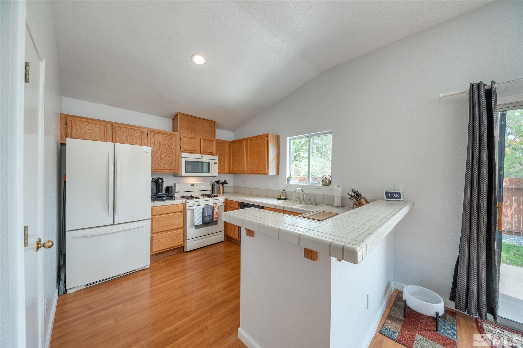 4948 Bayridge Lane Reno, NV 89502 - Photo 8 of 24 Photo 8