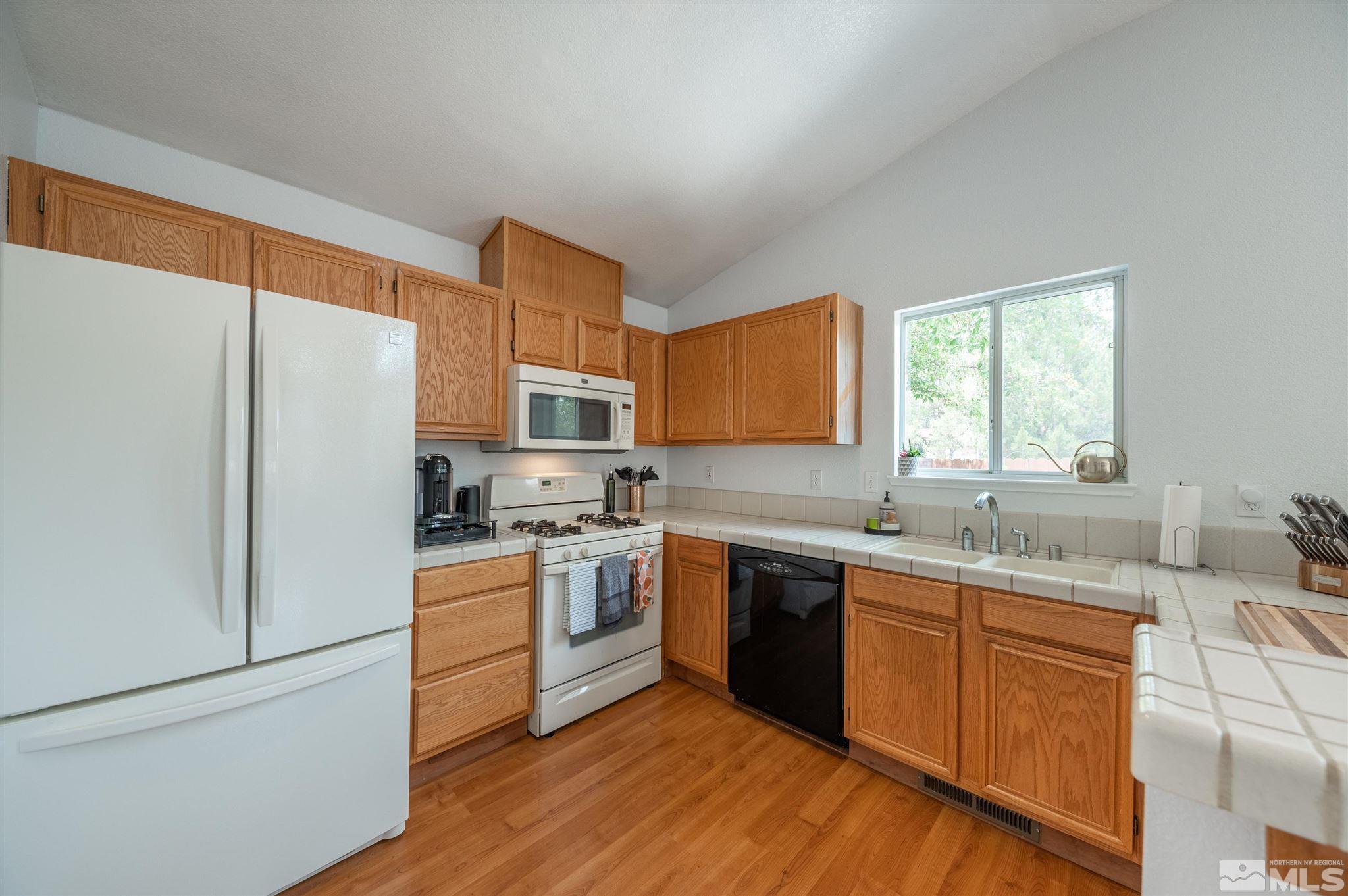 4948 Bayridge Lane Reno, NV 89502 - Photo 9 of 24 Photo 9