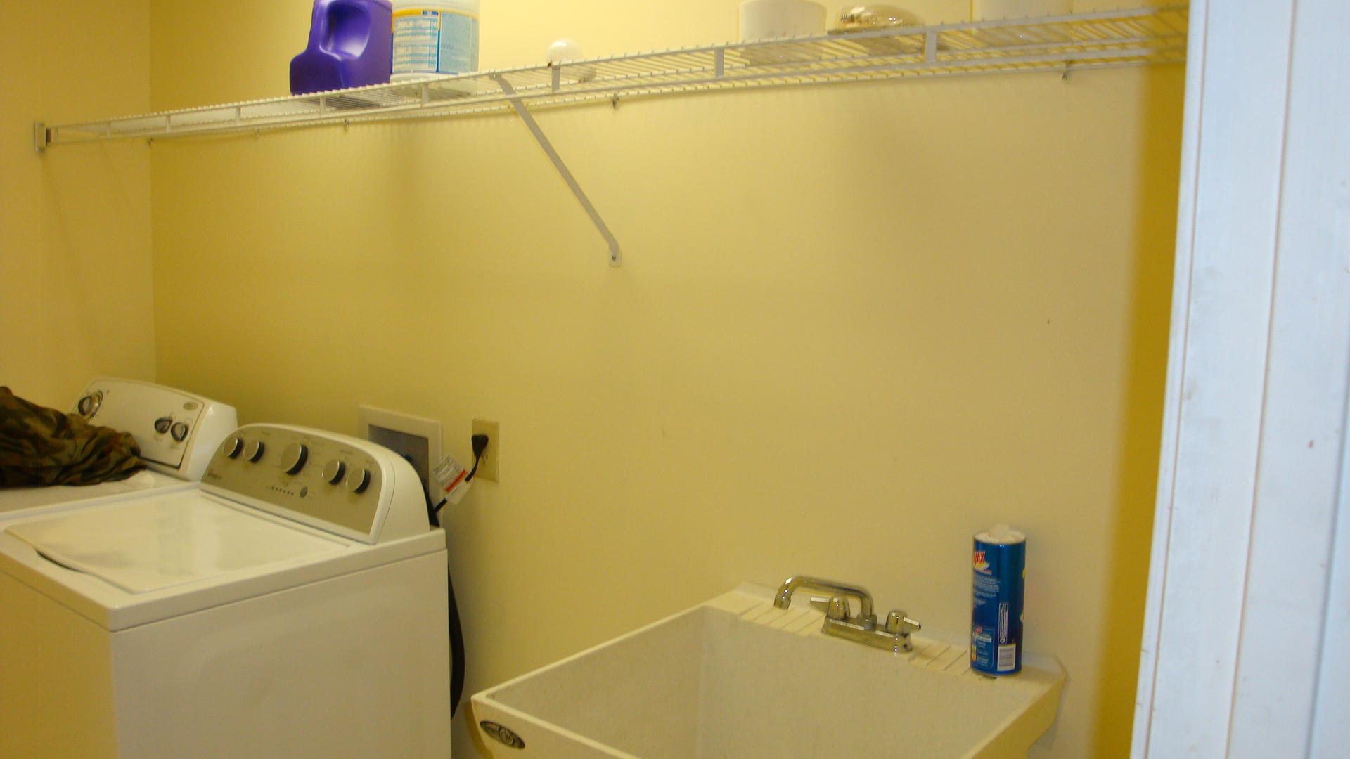 145 Back Street Rockingham, NC 28379 - Photo 5 of 11 utility room