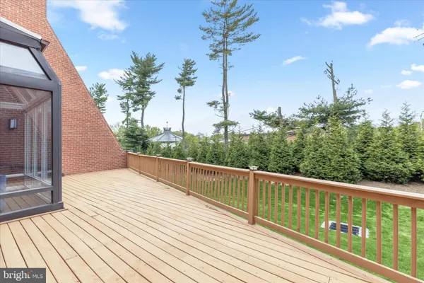 $579,900 | 110 Old Crossing Drive, Baltimore, MD 21208