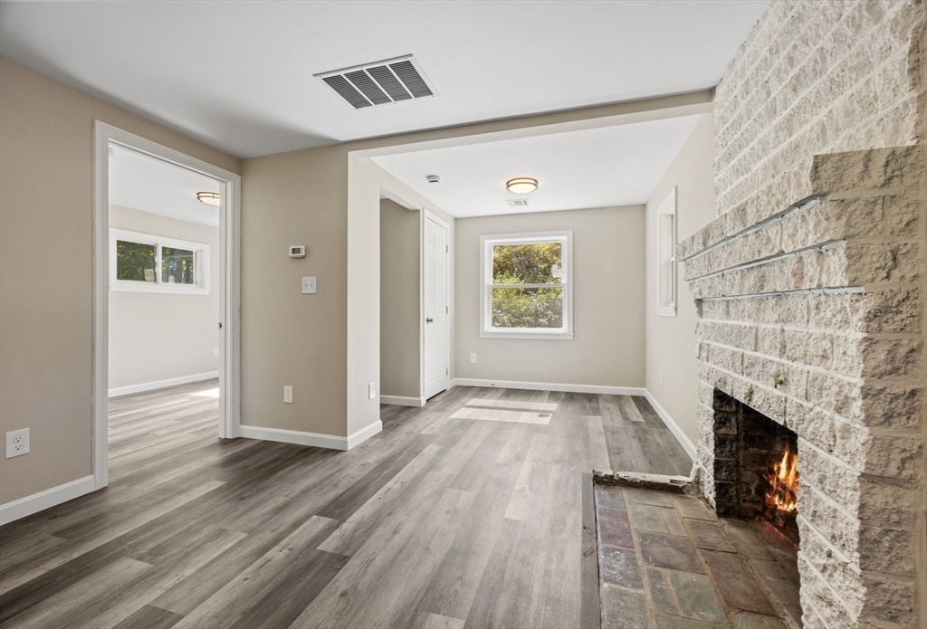 47 Chestnut Road Halifax, MA 02338 - Photo 8 of 23 Gallery Image 8