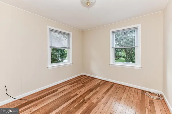 $4,800 | 5021 24th Street North, Arlington, VA 22207