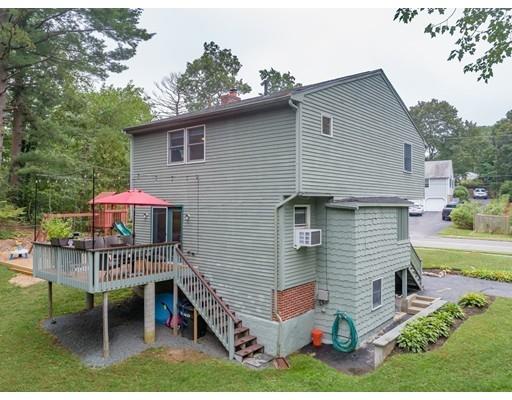 12 Edgemere Road Lynnfield, MA 01940 - Photo 18 of 21 Gallery Image 18