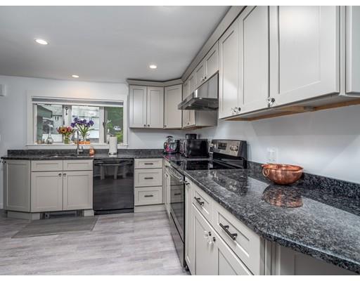 12 Edgemere Road Lynnfield, MA 01940 - Photo 2 of 21 Gallery Image 2