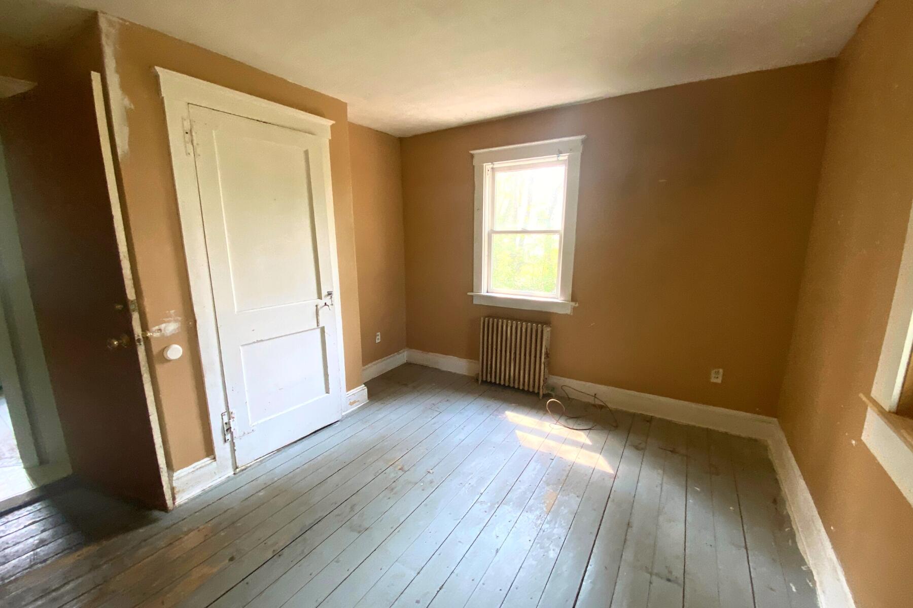 15 Phillips Road Hyannis, MA 02601 - Photo 4 of 11 7