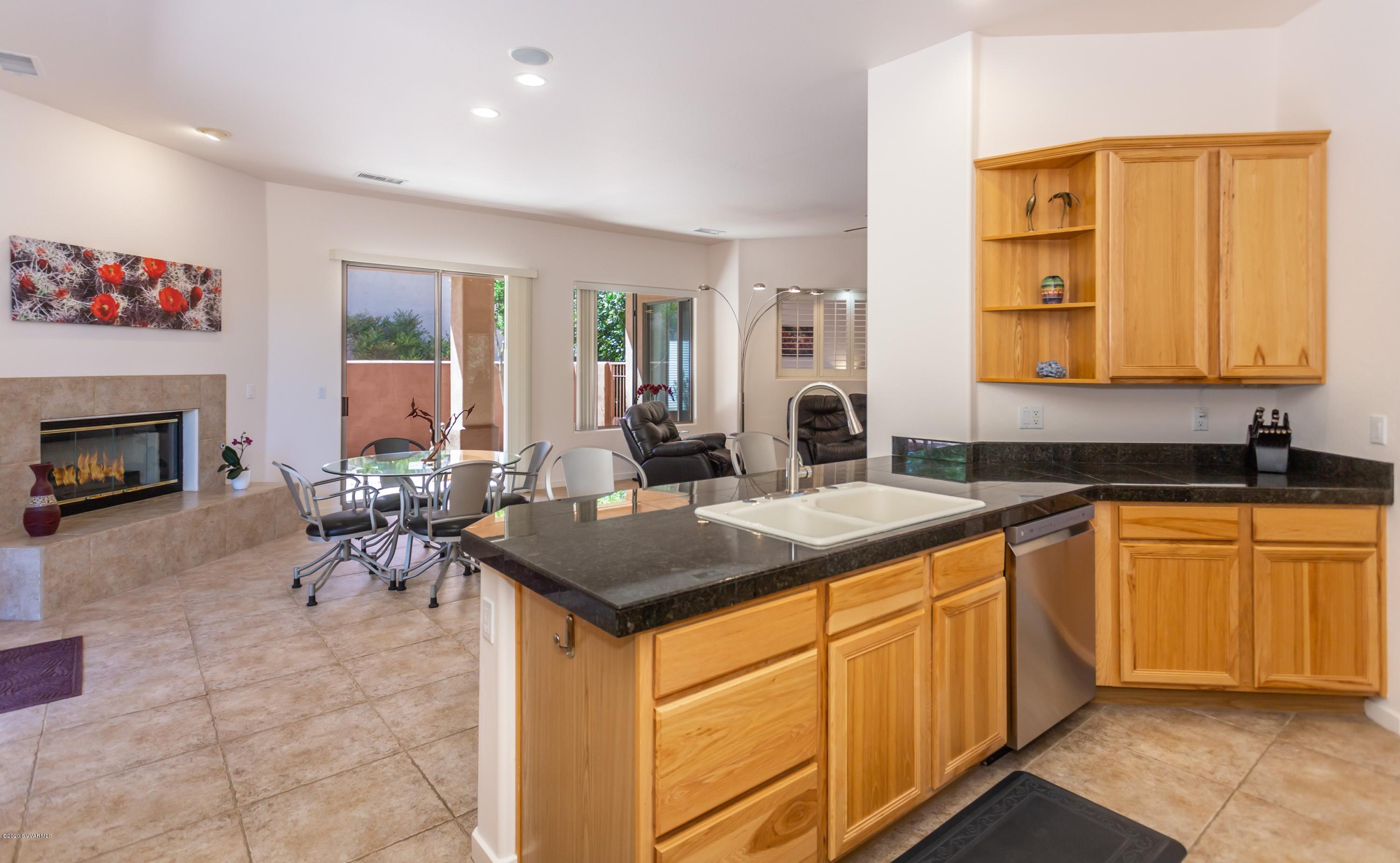012_Kitchen