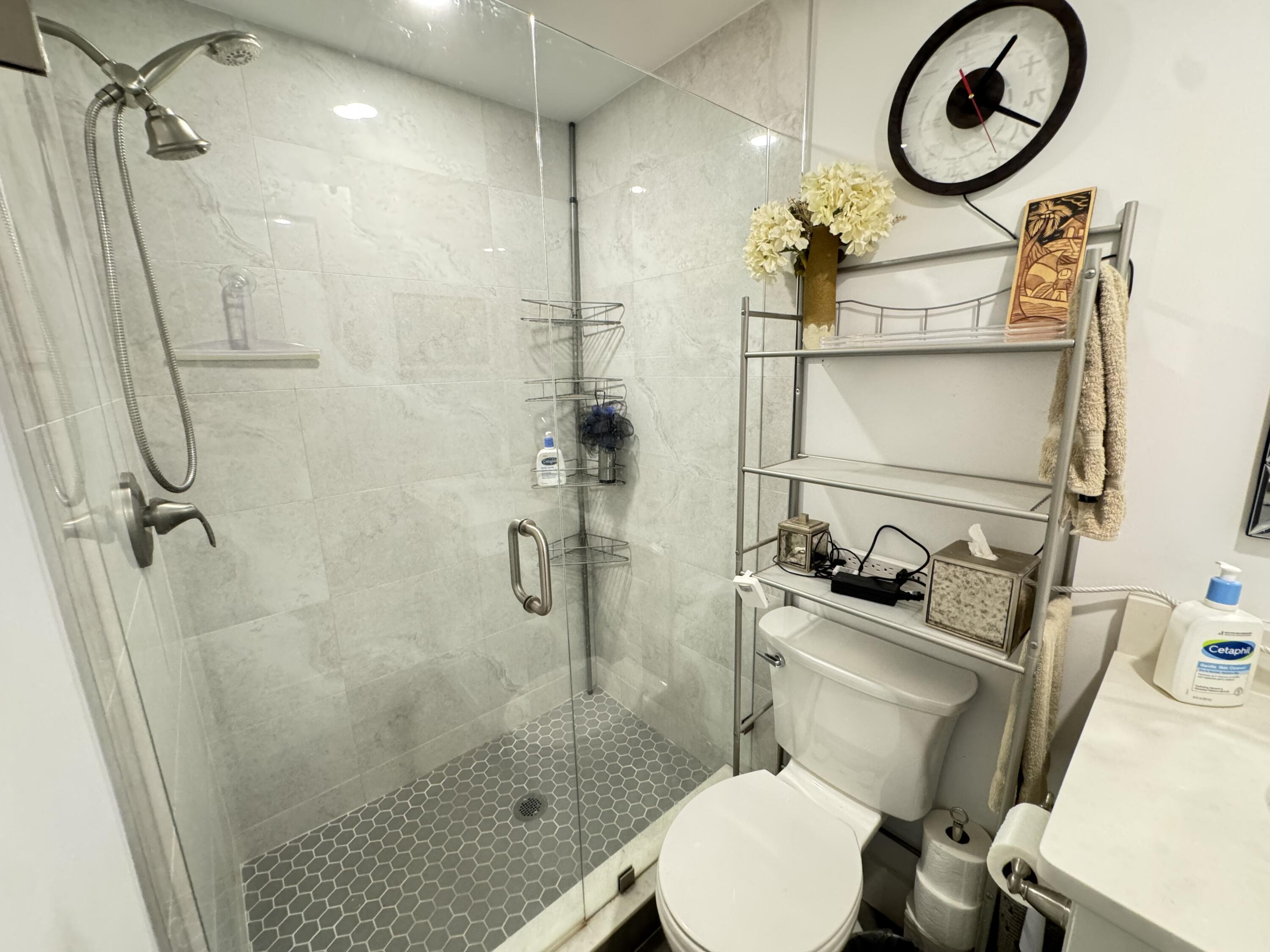 5505 North Ocean Boulevard, Unit 2204 Ocean Ridge, FL 33435 - Photo 12 of 19 IMG_6052