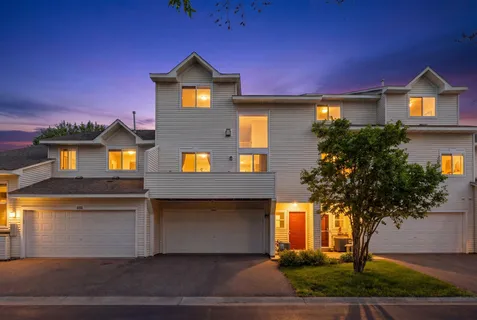 $272,500 | 8982 Sawgrass Glen North, Maple Grove, MN 55311