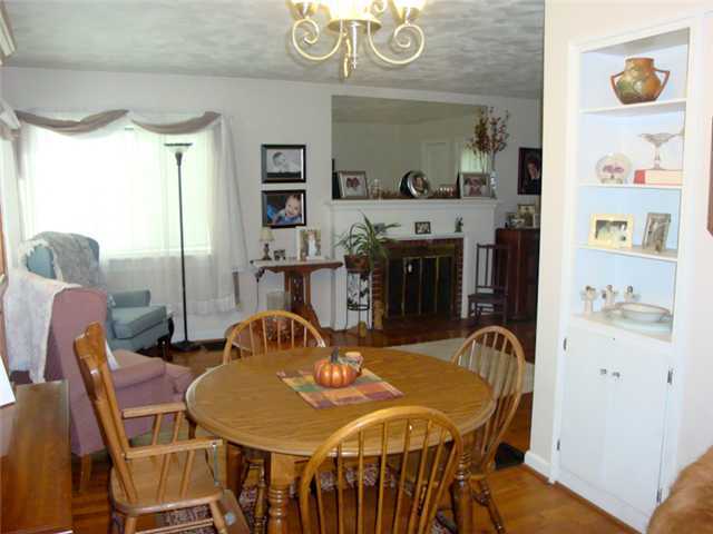 2987 Wicklow Road Columbus, OH 43204 - Photo 5 of 13 Gallery Image 5