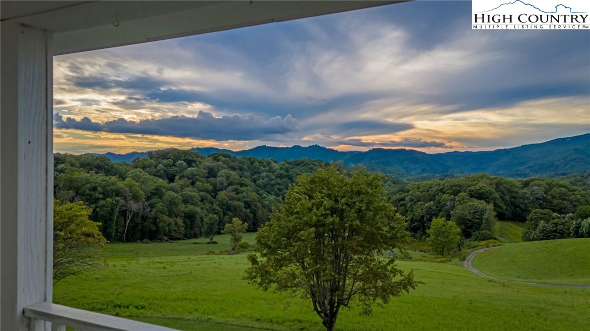 840 Ed Williams Road Vilas, NC 28692 - Photo 5 of 50