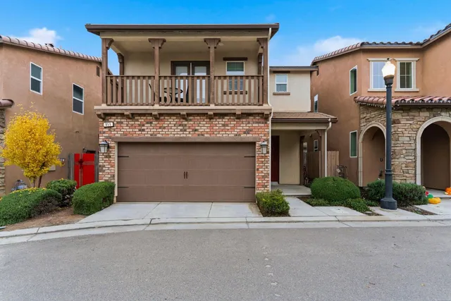 $385,000 | 859 Lassen Lane West, Madera, CA 93636