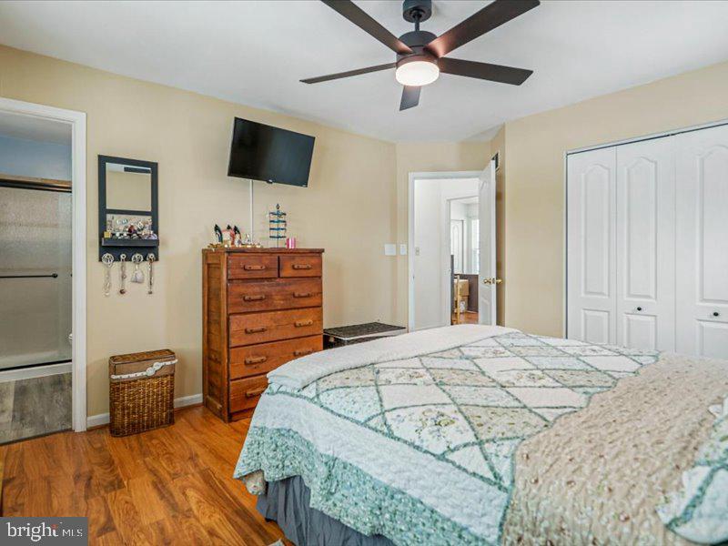 33 Musket Court Taneytown, MD 21787 - Photo 15 of 40 Primary bedroom