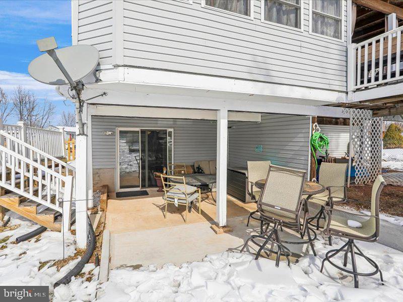 33 Musket Court Taneytown, MD 21787 - Photo 27 of 40 Covered patio