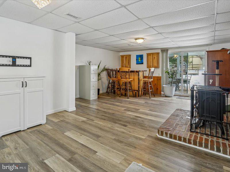 33 Musket Court Taneytown, MD 21787 - Photo 30 of 40 Family room, w/propane heater