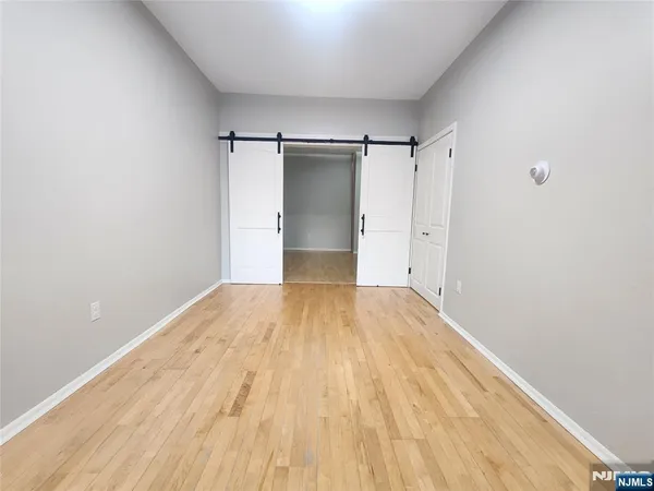 $1,700 | 261 Clifton Avenue, Unit 1, Clifton, NJ 07011