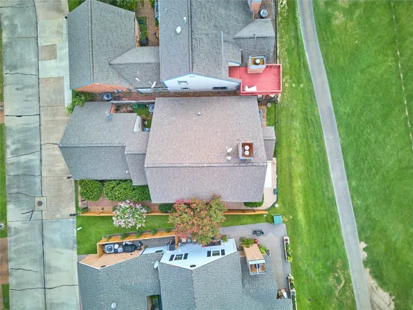 $377,800 | 7631 Ameswood Road, Houston, TX 77095