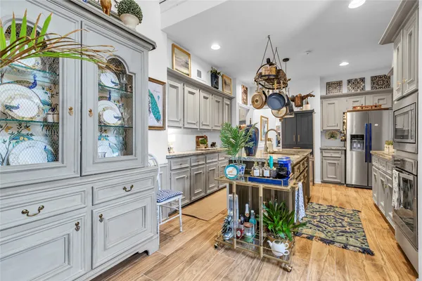 $377,800 | 7631 Ameswood Road, Houston, TX 77095
