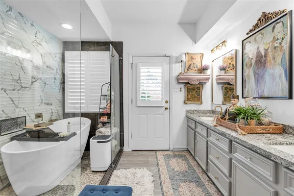$377,800 | 7631 Ameswood Road, Houston, TX 77095