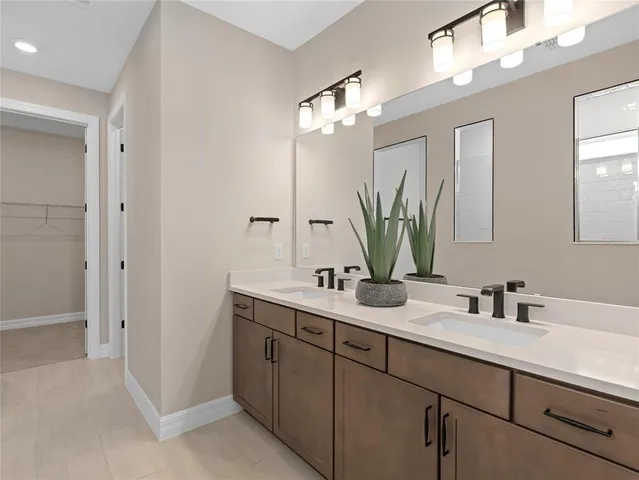 $649,990 | 5624 Flame Vine Way, St. Cloud, FL 34771