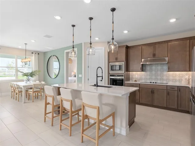 $649,990 | 5624 Flame Vine Way, St. Cloud, FL 34771